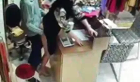 큰 엉덩이 체코 포르노 복고풍 여자