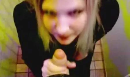이 섹시한 체중 십대 Serena 토레스 LAN